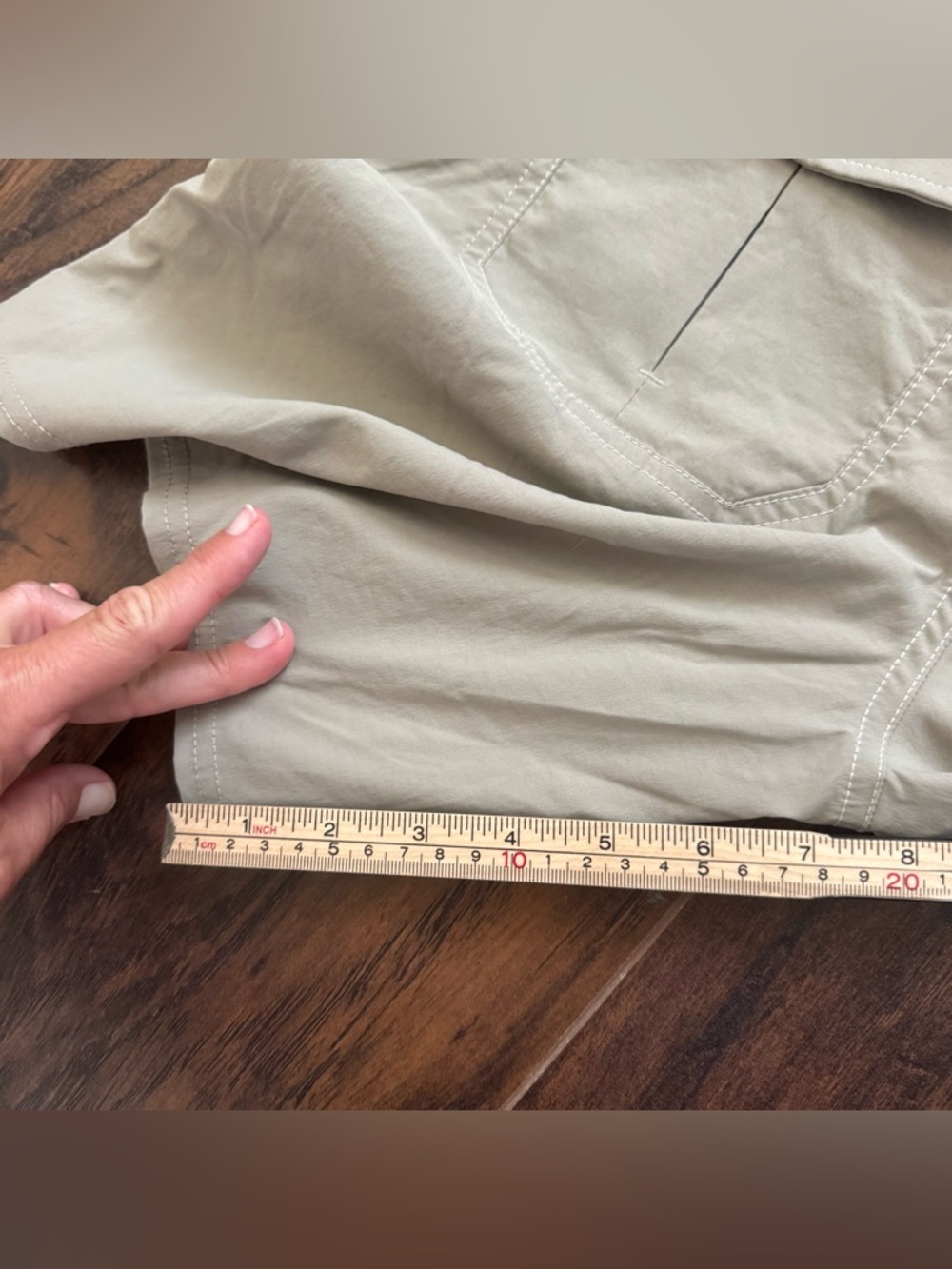 KUHL Size 2 Tan Kliffside Air Rollup Shorts - Picture 9 of 10